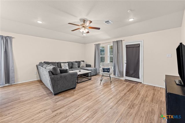 717 Liberty Valley Drive, Belton, TX 76513