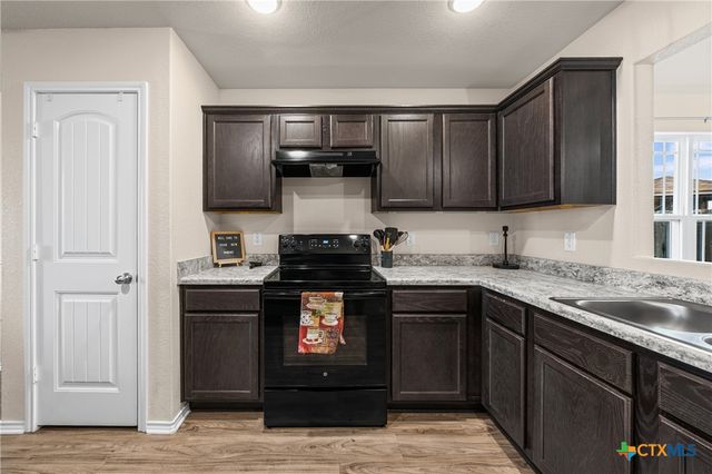 717 Liberty Valley Drive, Belton, TX 76513