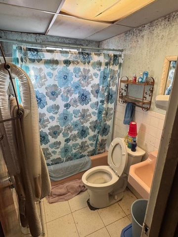 372 Ridge Road 372 Ridge Road, Springfield, OH 45503