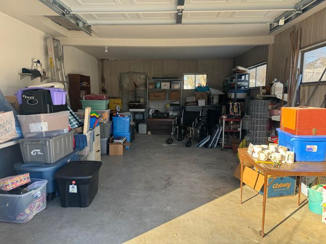 372 Ridge Road 372 Ridge Road, Springfield, OH 45503