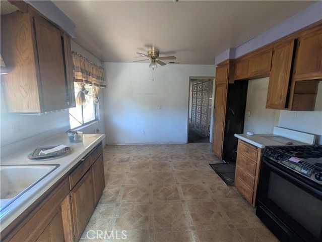 1545 Washington Avenue, Pomona, CA 91767