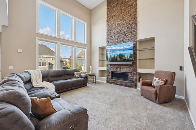 16868 Reeder Ridge, Eden Prairie, MN 55347