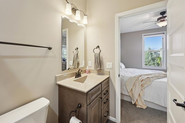 16868 Reeder Ridge, Eden Prairie, MN 55347