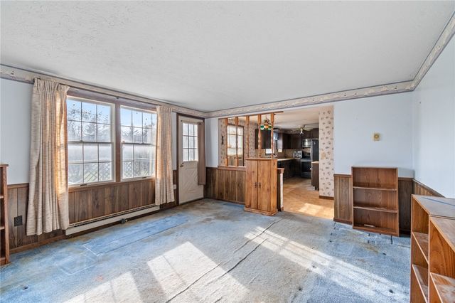 72 Thistlewood Lane, Ogden, NY 14559