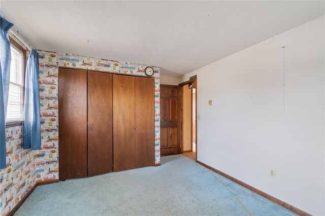 72 Thistlewood Lane, Ogden, NY 14559