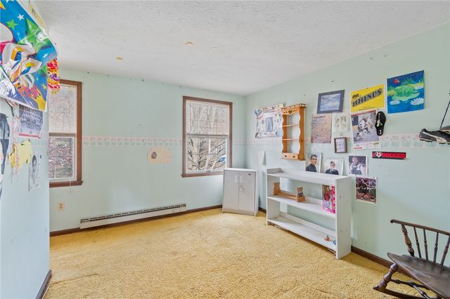 72 Thistlewood Lane, Ogden, NY 14559