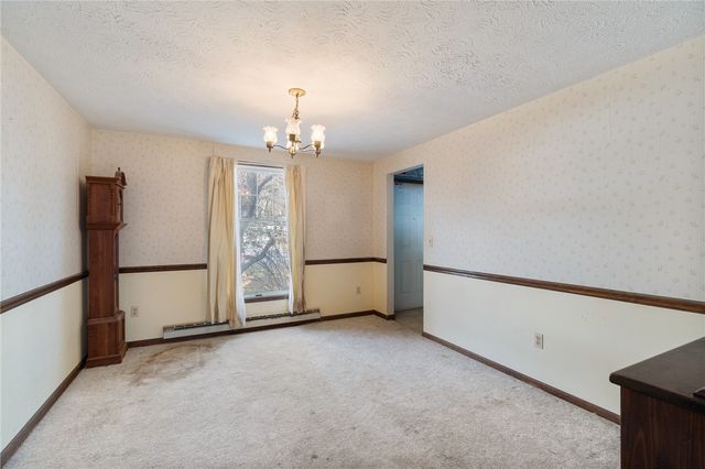 72 Thistlewood Lane, Ogden, NY 14559