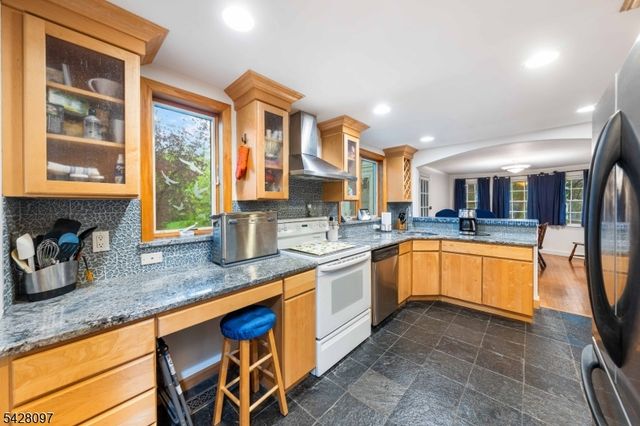 615 Lincoln Park, Cranford Twp., NJ 07016