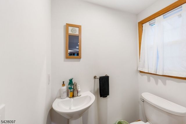 615 Lincoln Park, Cranford Twp., NJ 07016