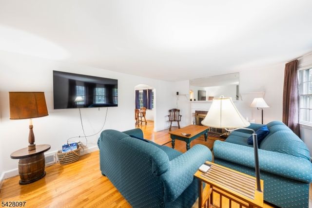 615 Lincoln Park, Cranford Twp., NJ 07016