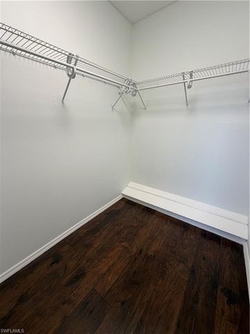 190 Turtle Lake CT 307, Naples, FL 34105