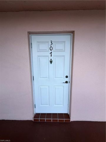 190 Turtle Lake CT 307, Naples, FL 34105