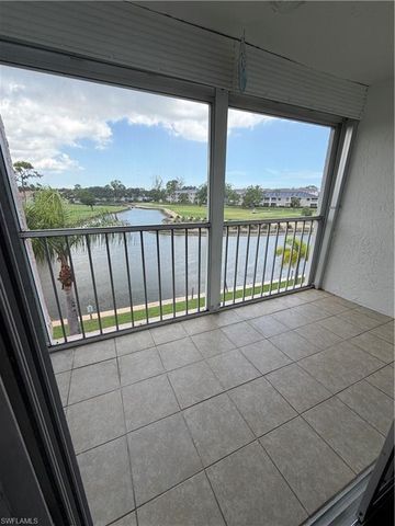 190 Turtle Lake CT 307, Naples, FL 34105