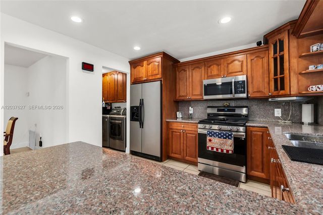 2751 NW 107th Terrace, Sunrise, FL 33322