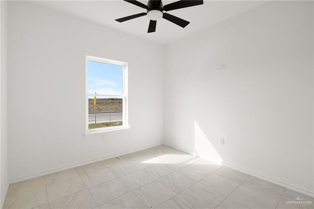 428 N Leon Avenue, Elsa, TX 78543