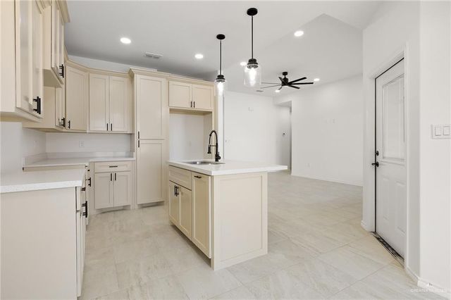 428 N Leon Avenue, Elsa, TX 78543