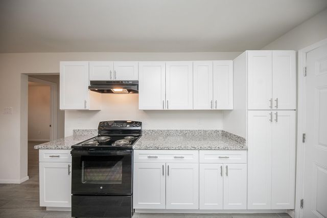 5042 Mallow Street B, Houston, TX 77033