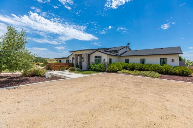 60 Tortola Way, Hollister, CA 95023