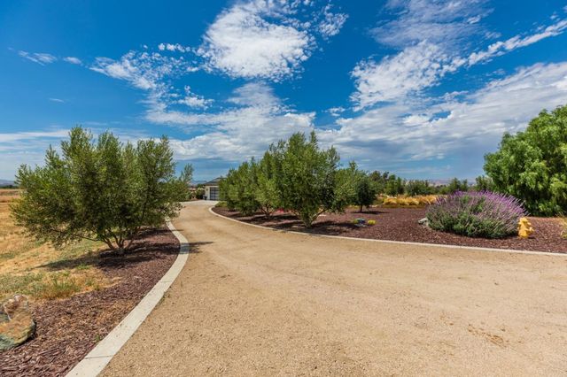 60 Tortola Way, Hollister, CA 95023