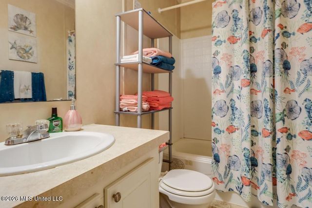17112 Camellia Street, Kiln, MS 39556