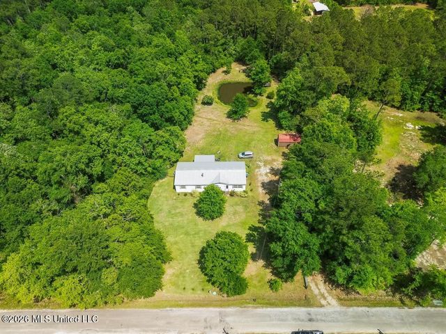17112 Camellia Street, Kiln, MS 39556