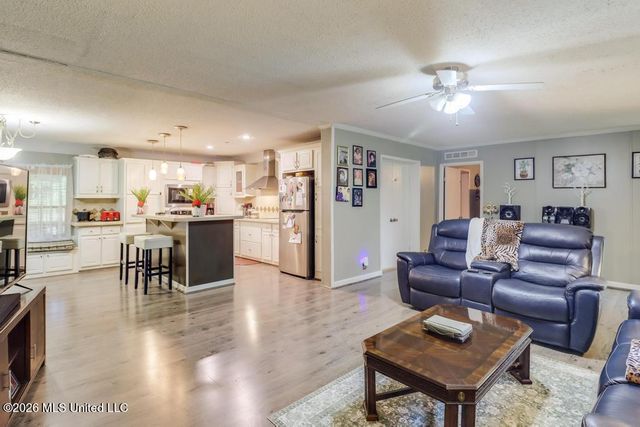 17112 Camellia Street, Kiln, MS 39556