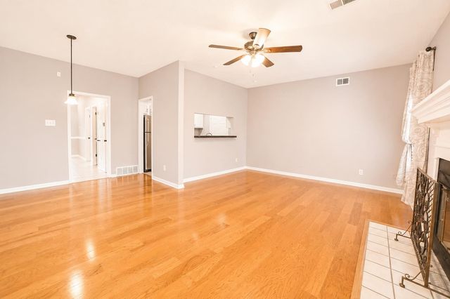 3684 High Point Dr, Memphis, TN 38122