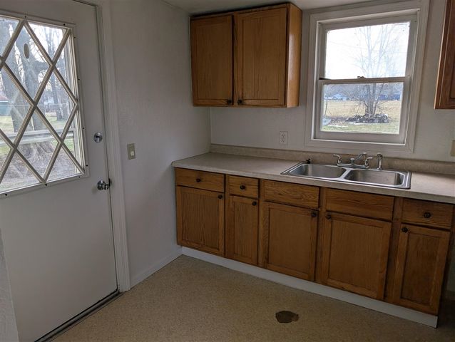 804 Sherman Lane, Cassopolis, MI 49031