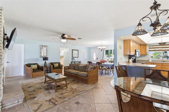 1 MAPLEWOOD AVENUE, Clearwater, FL 33765