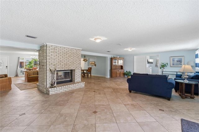 1 MAPLEWOOD AVENUE, Clearwater, FL 33765