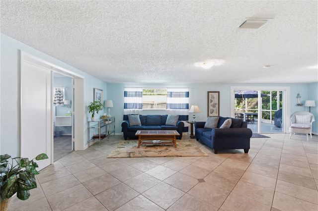 1 MAPLEWOOD AVENUE, Clearwater, FL 33765