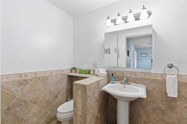 1 MAPLEWOOD AVENUE, Clearwater, FL 33765