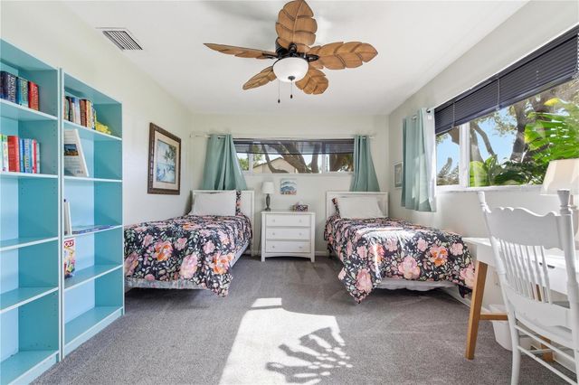 1 MAPLEWOOD AVENUE, Clearwater, FL 33765