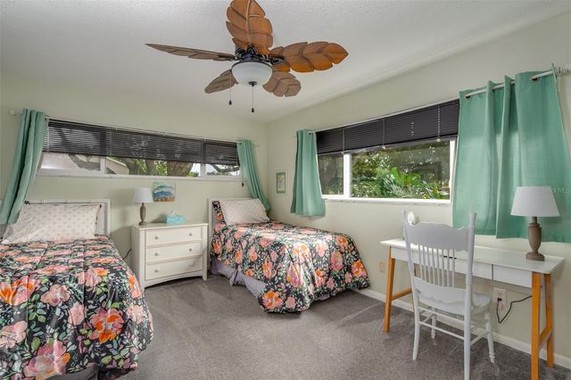 1 MAPLEWOOD AVENUE, Clearwater, FL 33765