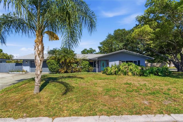 1 MAPLEWOOD AVENUE, Clearwater, FL 33765