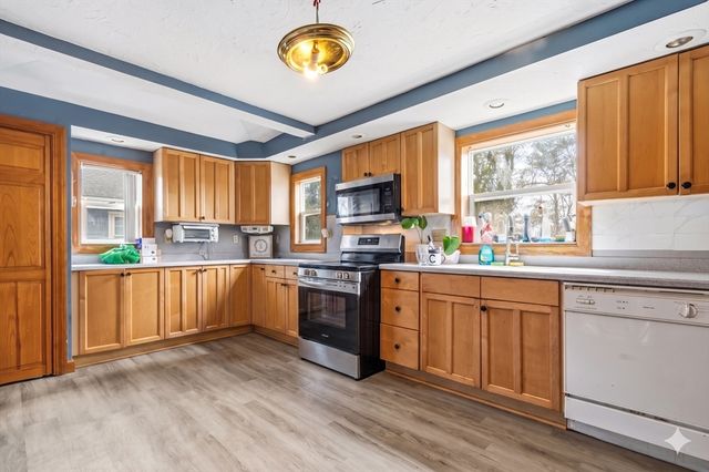 20 George St, Fitchburg, MA 01420