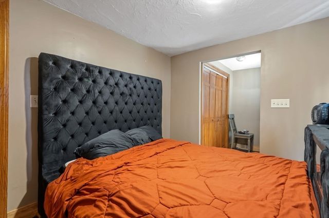 20 George St, Fitchburg, MA 01420