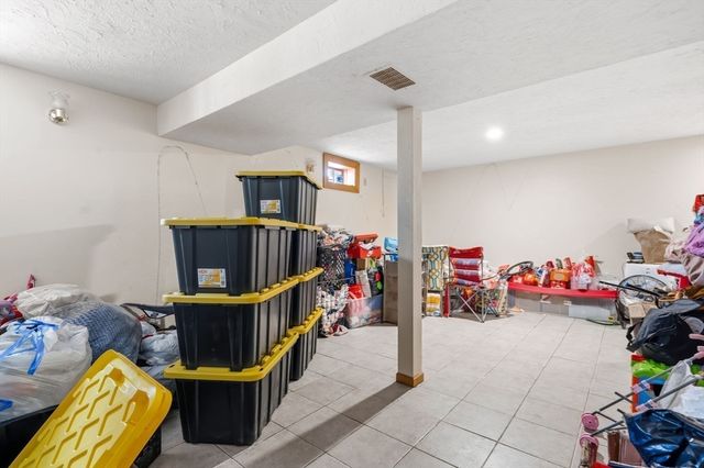 20 George St, Fitchburg, MA 01420