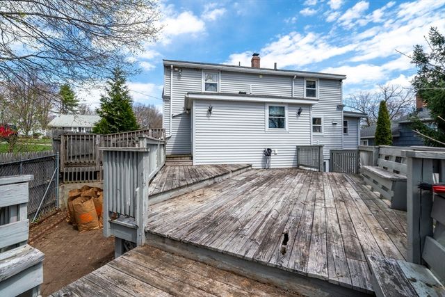 20 George St, Fitchburg, MA 01420