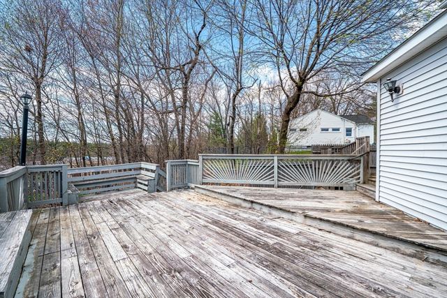 20 George St, Fitchburg, MA 01420