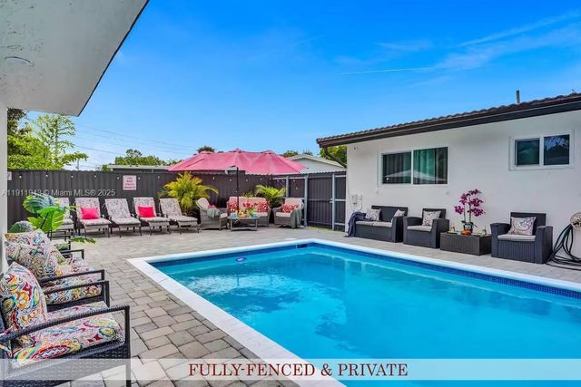 2320 SW 36th Ave, Fort Lauderdale, FL 33312