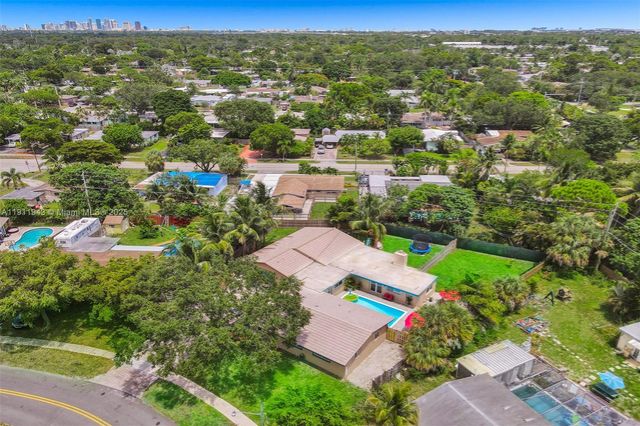 2320 SW 36th Ave, Fort Lauderdale, FL 33312