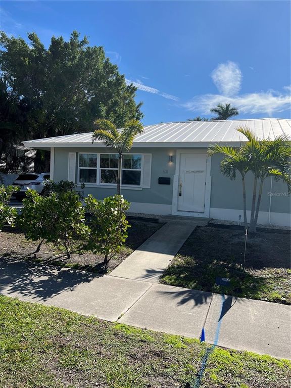 511 W RETTA ESPLANADE, Punta Gorda, FL 33950