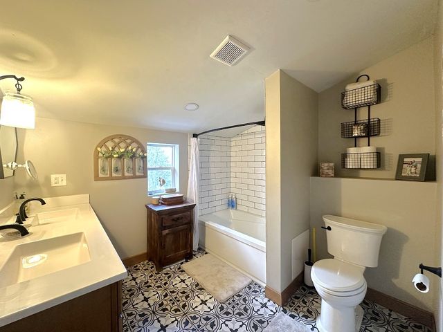 5038 EXETER Road, Erie, PA 16509