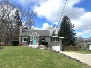 5038 EXETER Road, Erie, PA 16509
