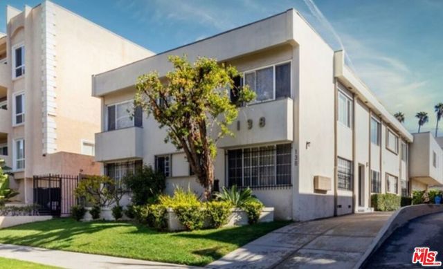 138 S St Andrews Place 4, Los Angeles, CA 90004