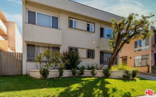 138 S St Andrews Place 4, Los Angeles, CA 90004