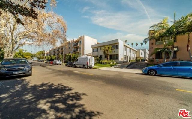 138 S St Andrews Place 4, Los Angeles, CA 90004