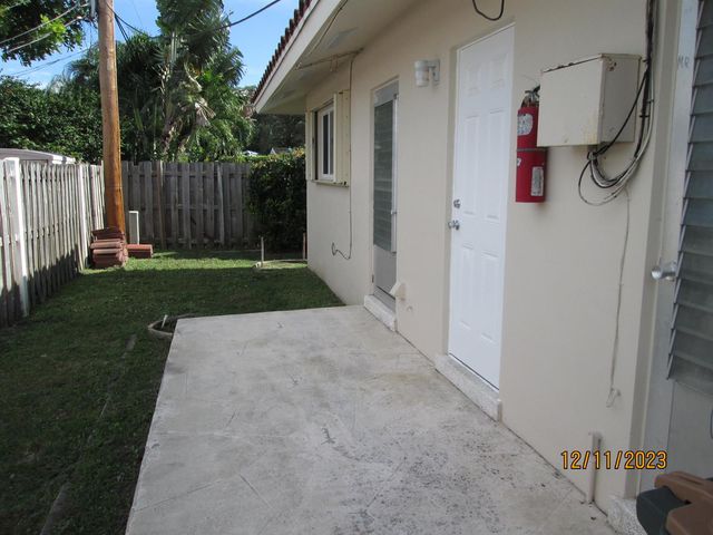 1911 NE 27th Court 1-3, Lighthouse Point, FL 33064