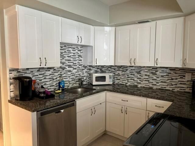 1911 NE 27th Court 1-3, Lighthouse Point, FL 33064